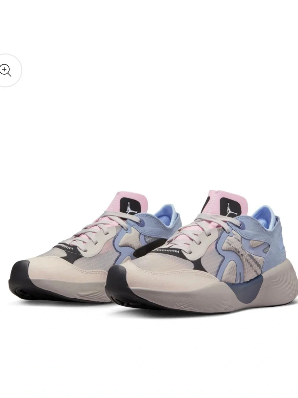 Jordan Men’s Delta 3 Low, Light Blue and Pink
